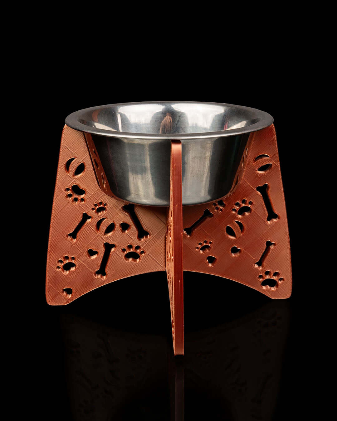 Raised Dog Bowl - Keep your pup fed and comfortable with this elevated dog bowl holder Give your furry friend the gift of comfort and health with the Raised Dog Bowl, a thoughtfully designed feeding solution that prioritizes your pet’s well-being and the